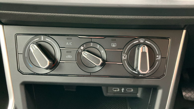 Volkswagen Polo 1.0 Life 5dr Petrol Hatchback